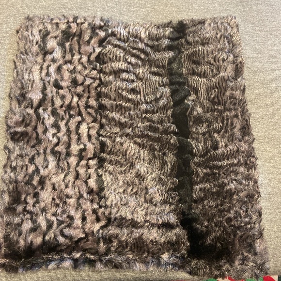 PINK TARTAN | size M | warm pullover with furry oversized front pockets | Grey - Picture 9 of 10